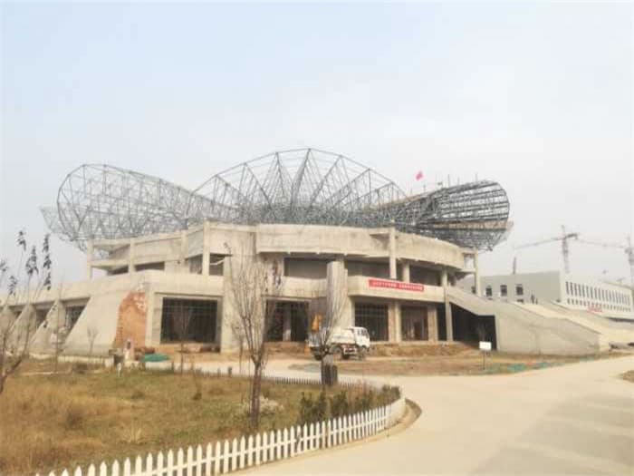 五常体育馆网架工程